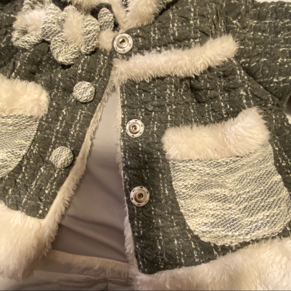 Infant Coat - Picture 2 of 11